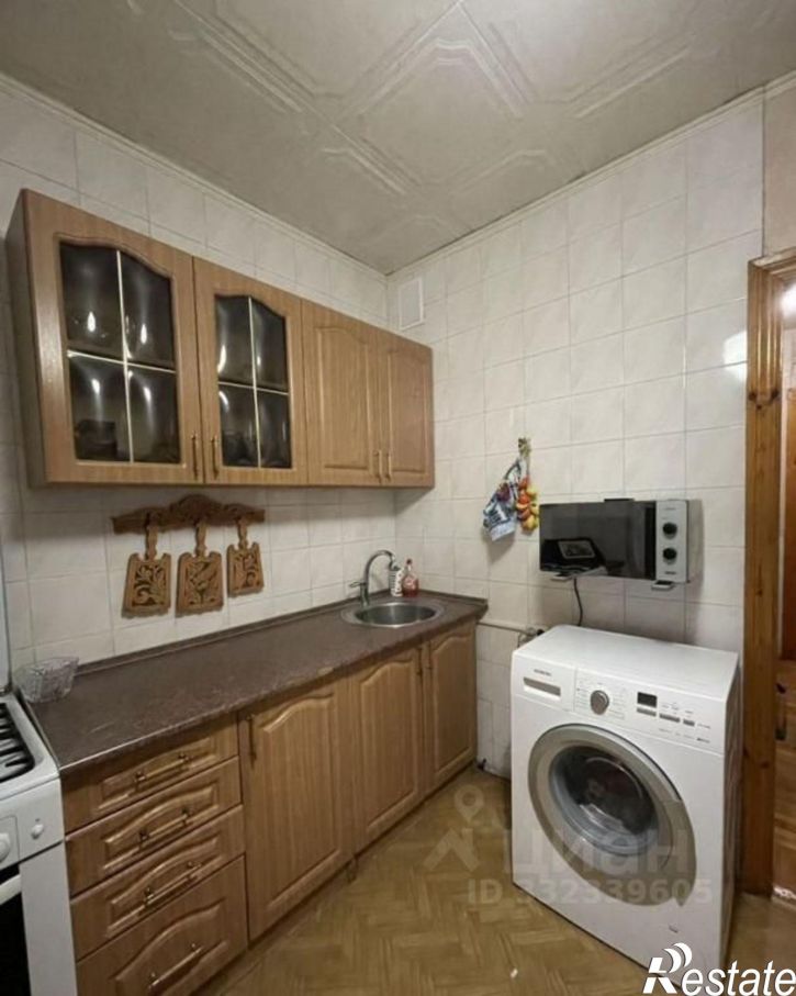 3-комн квартира пр-кт Славы, 6,  д. 6