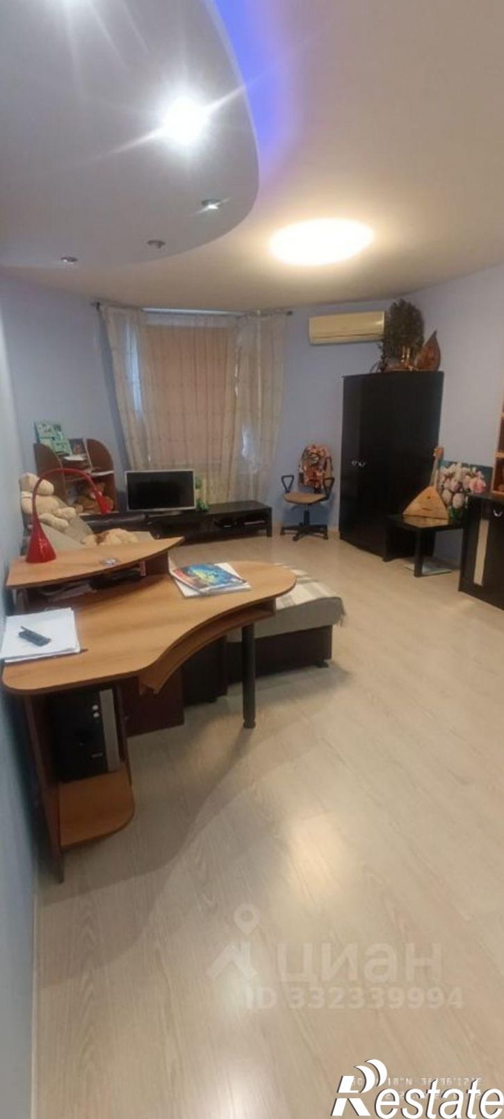 3-комн квартира ул Николая Чумичова, 70,  д. 70