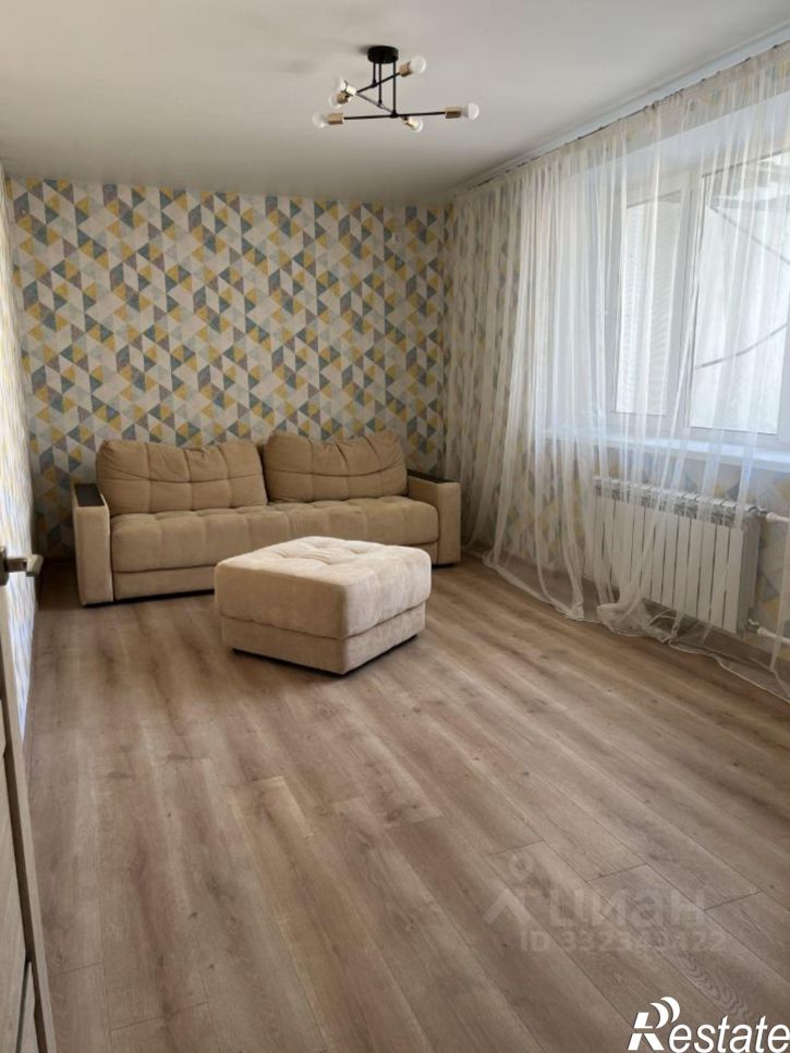 4-комн квартира пр-кт Славы, 47,  д. 47