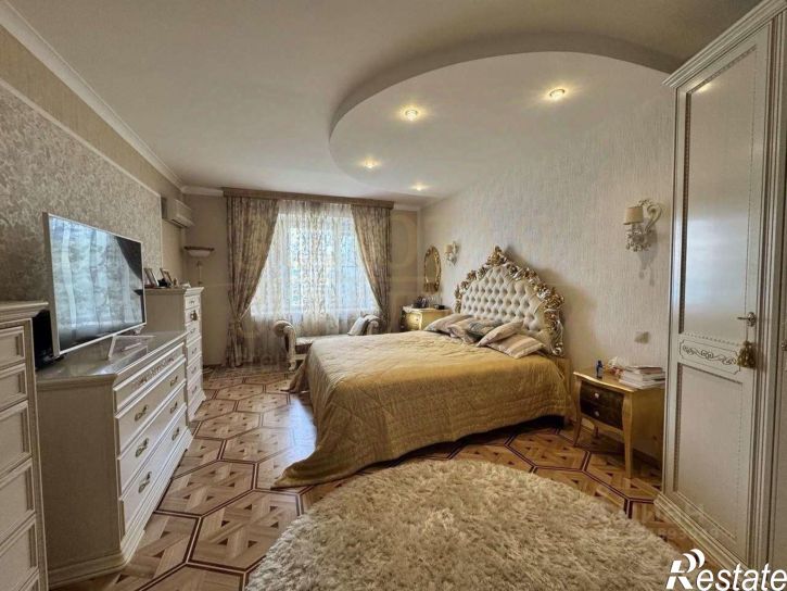 6-комн квартира ул Князя Трубецкого, 38,  д. 38