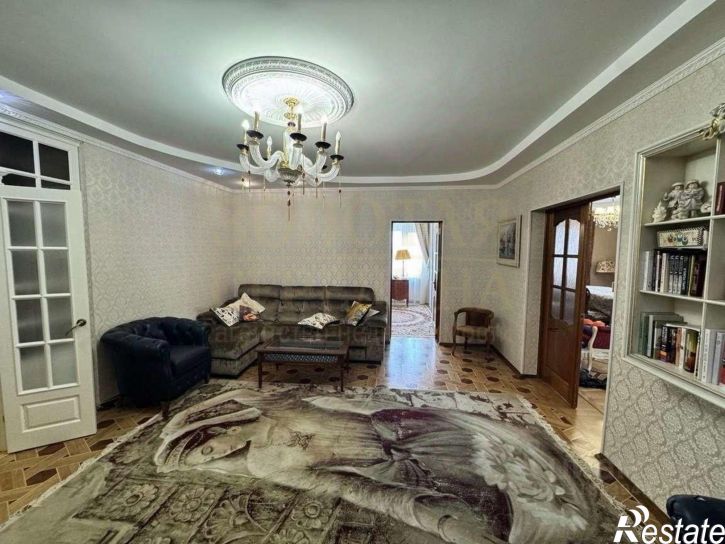 6-комн квартира ул Князя Трубецкого, 38,  д. 38