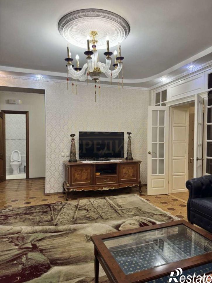 6-комн квартира ул Князя Трубецкого, 38,  д. 38