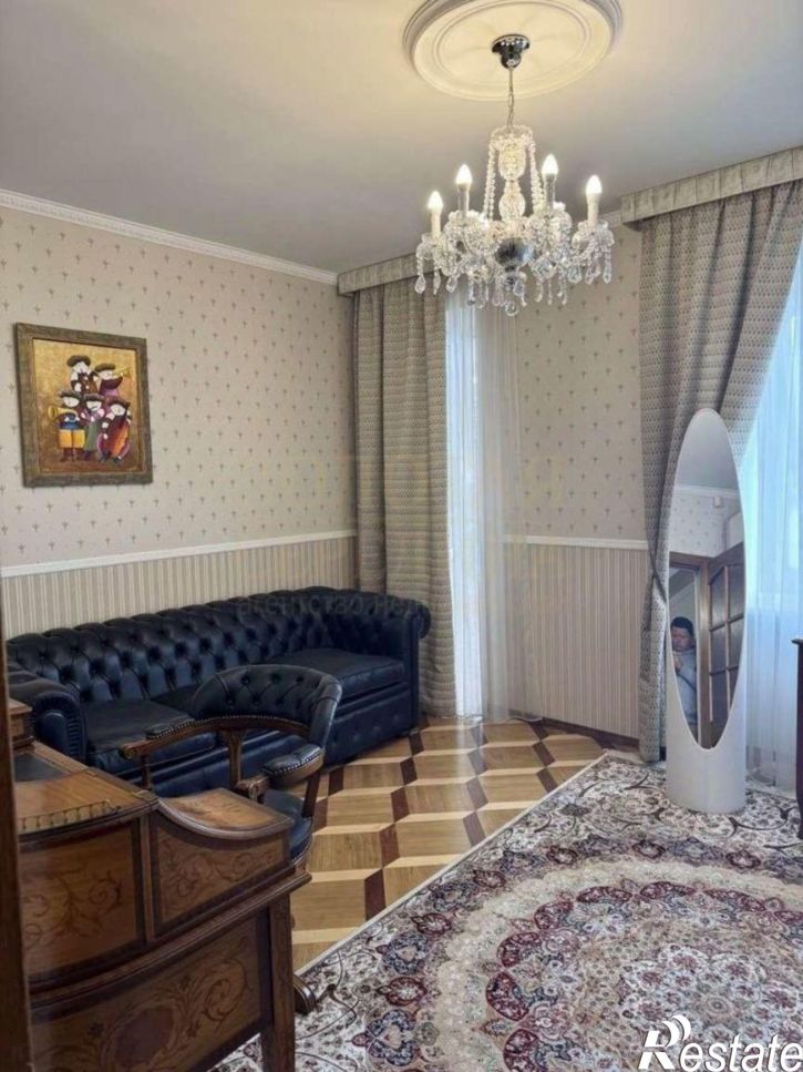 6-комн квартира ул Князя Трубецкого, 38,  д. 38
