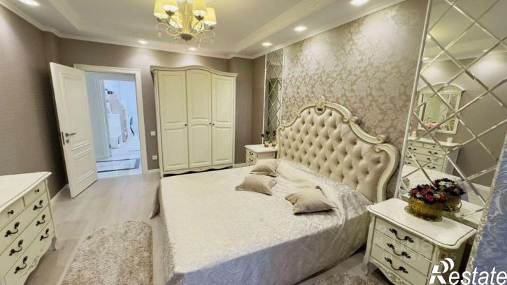 3-комн квартира ул Шаландина, 5а,  д. 5а