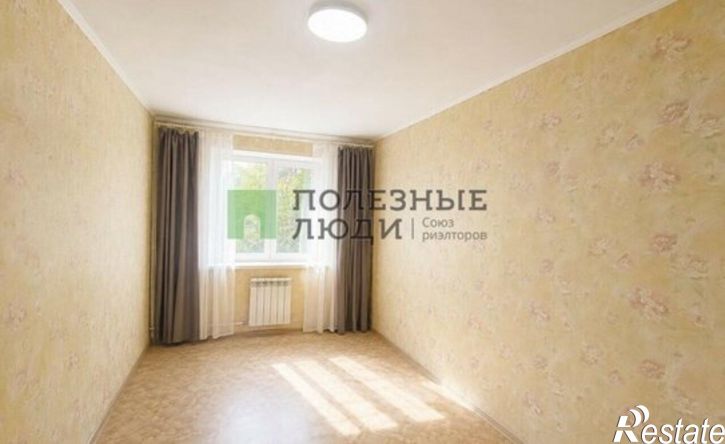 4-комн квартира ул Костюкова, 17,  д. 17