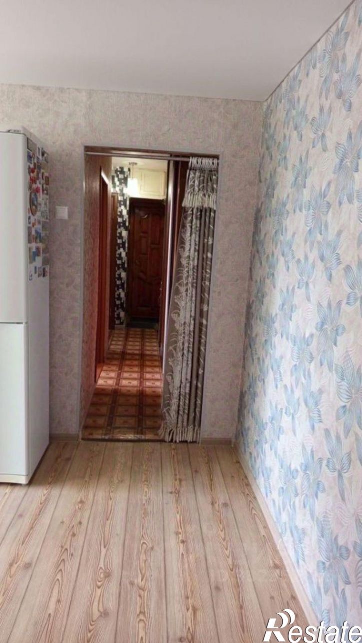3-комн квартира ул Попова, 100,  д. 100