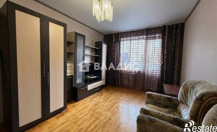 2-комн квартира ул 5 Августа, 42,  д. 42