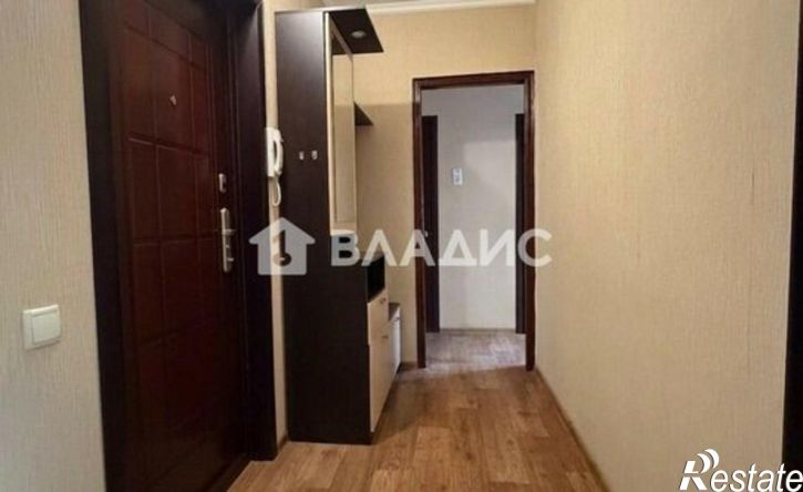2-комн квартира ул 5 Августа, 42,  д. 42