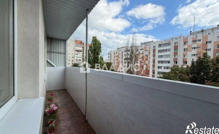2-комн квартира ул 5 Августа, 42,  д. 42