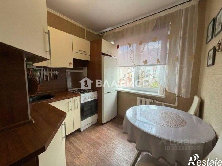2-комн квартира ул 5 Августа, 42,  д. 42
