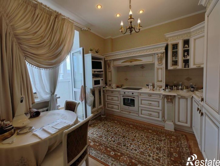 2-комн квартира Свято-Троицкий б-р, 15,  д. 15