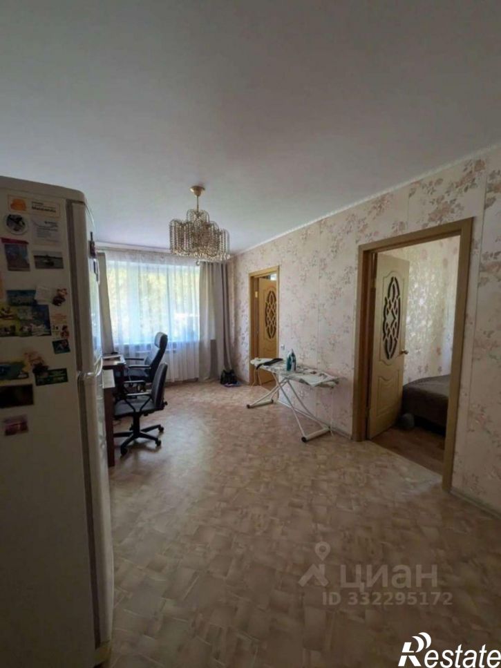 4-комн квартира ул Костюкова, 17,  д. 17