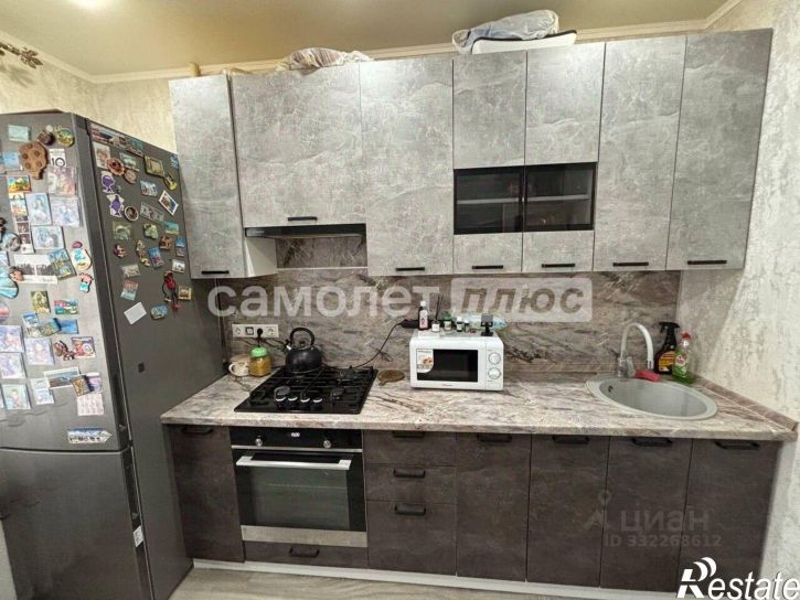 4-комн квартира пр-кт Ватутина, 19,  д. 19