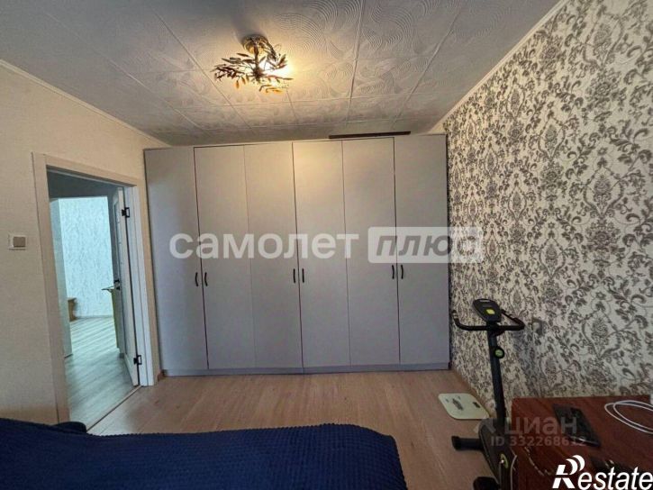 4-комн квартира пр-кт Ватутина, 19,  д. 19