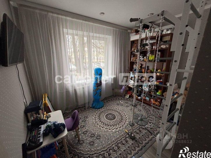 4-комн квартира пр-кт Ватутина, 19,  д. 19