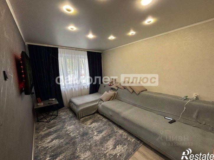 4-комн квартира пр-кт Ватутина, 19,  д. 19