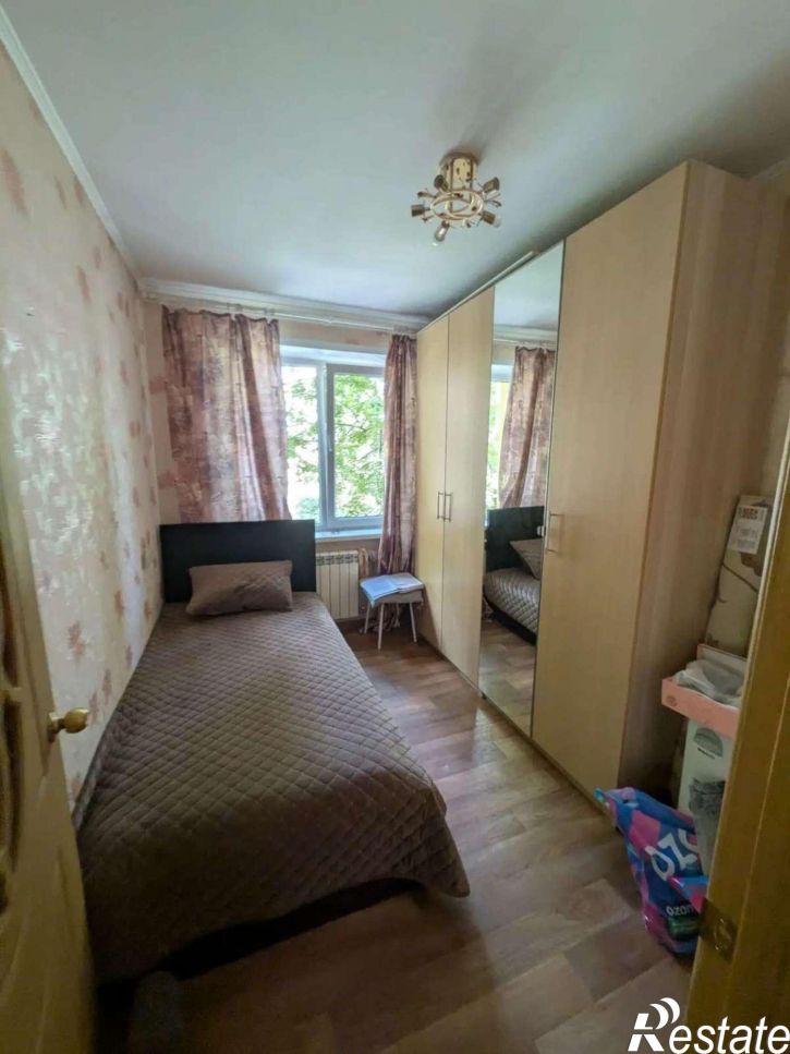 4-комн квартира Костюкова улица, 17
