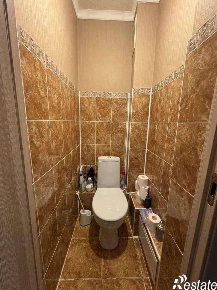 3-комн квартира Есенина улица, 46