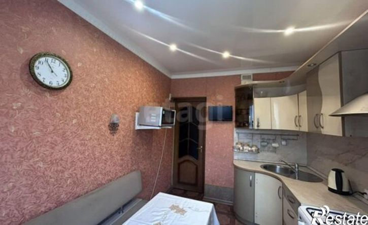 3-комн квартира ул 60 лет Октября, 11,  д. 11