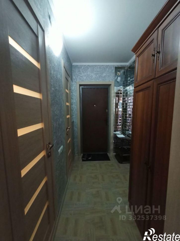 1-комн квартира ул 5 Августа, 1,  д. 1