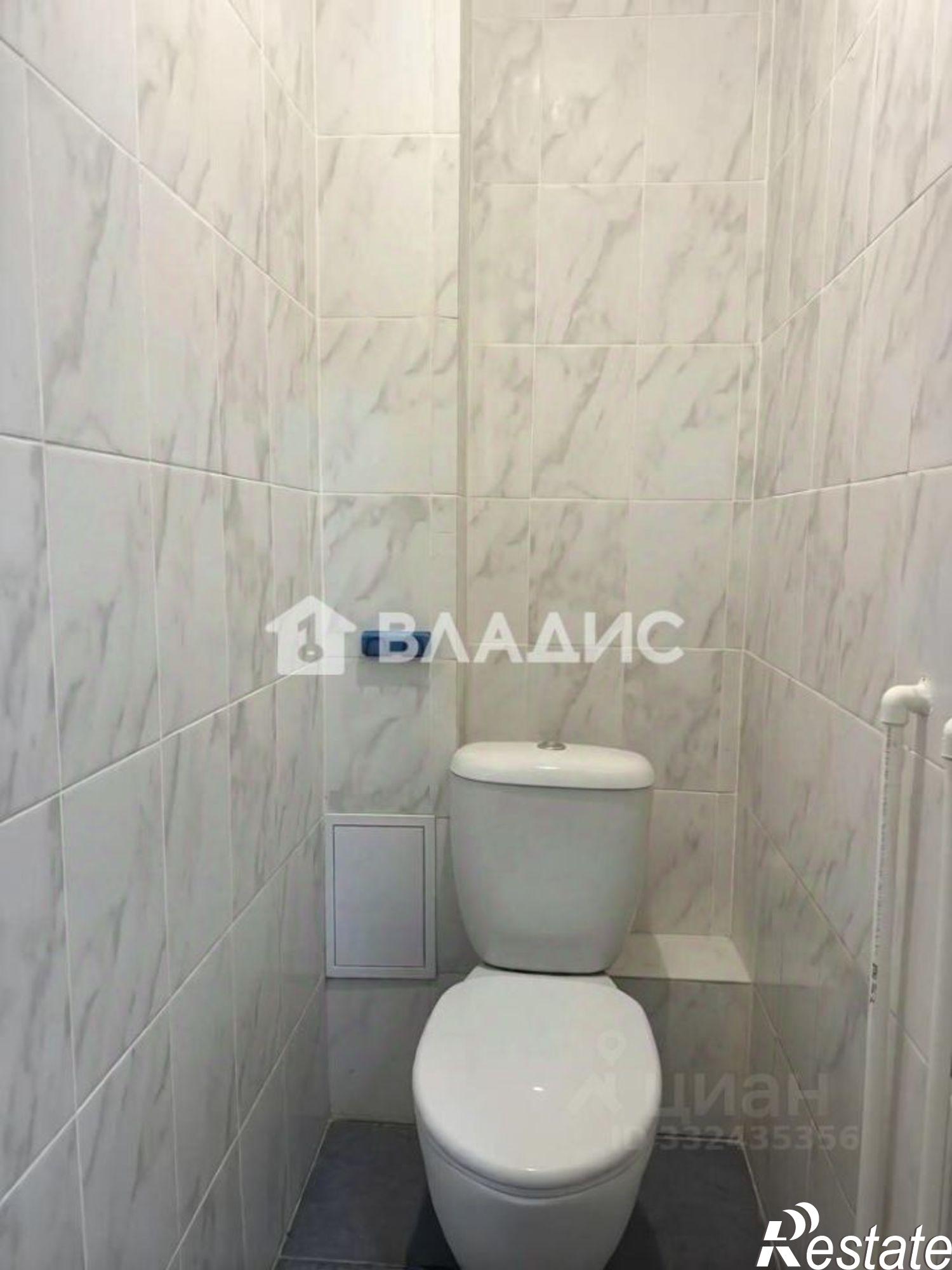Купить комнату за 1 800 000 рублей на пр-кт Б.Хмельницкого, 133Б/2
