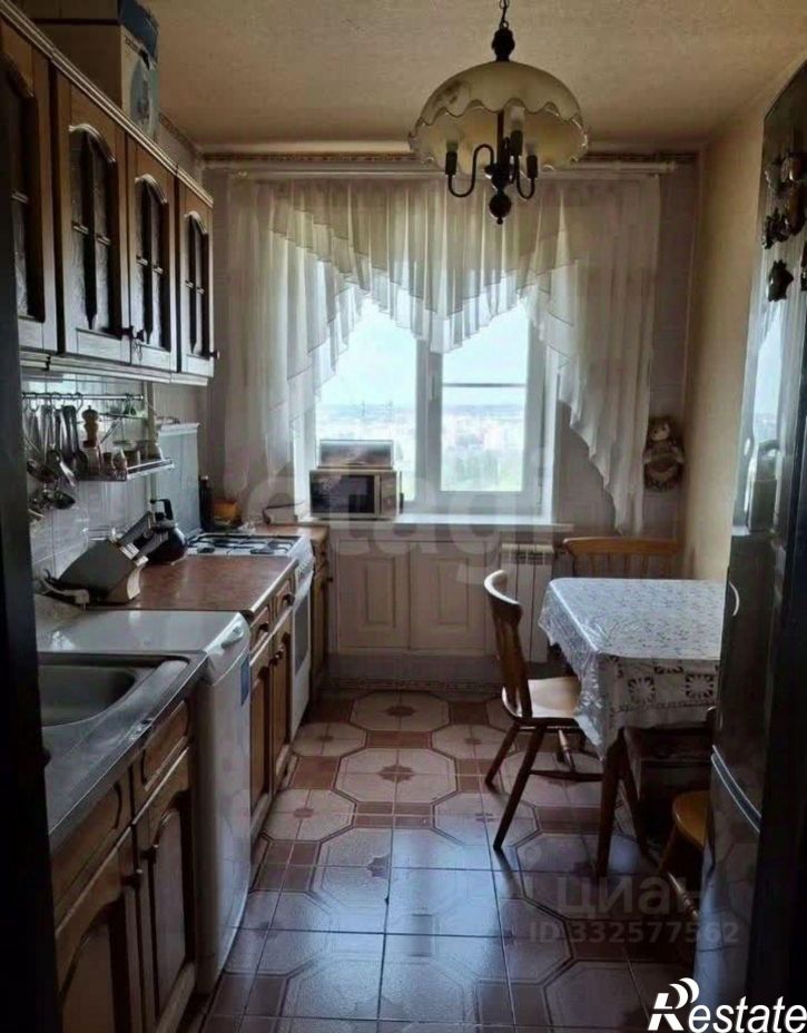 3-комн квартира ул Костюкова, 13а,  д. 13а
