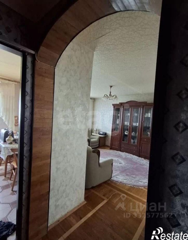 3-комн квартира ул Костюкова, 13а,  д. 13а