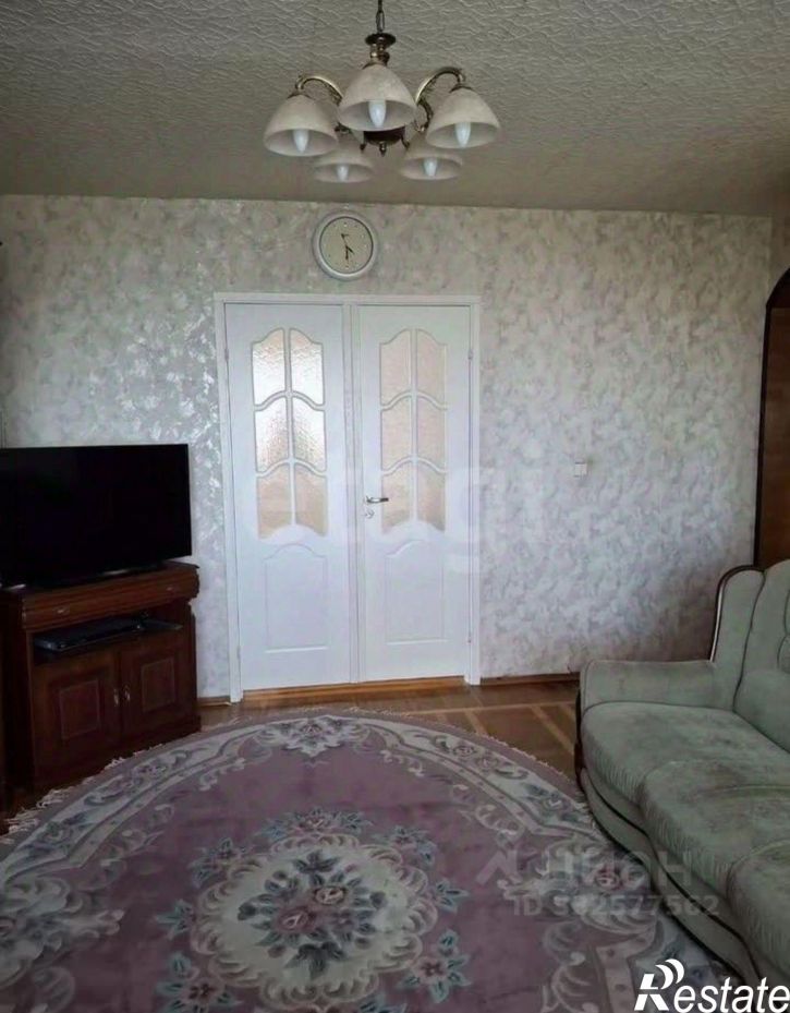 3-комн квартира ул Костюкова, 13а,  д. 13а