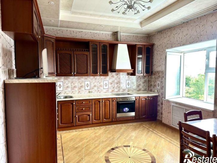 3-комн квартира Народный бульвар, 32,  д. 32