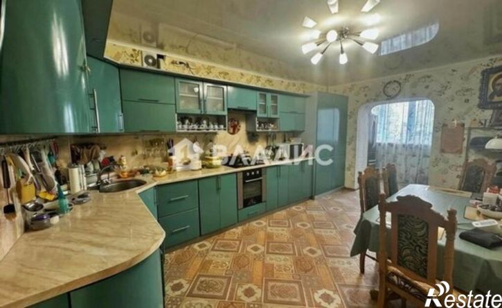 3-комн квартира б-р Юности, 23,  д. 23