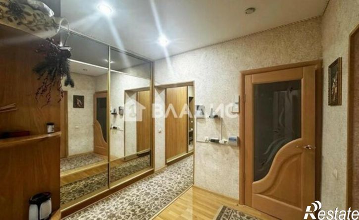 3-комн квартира б-р Юности, 23,  д. 23