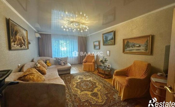 3-комн квартира б-р Юности, 23,  д. 23