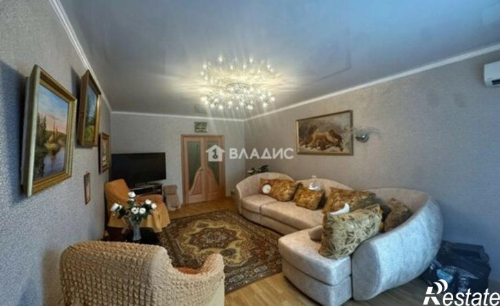 3-комн квартира б-р Юности, 23,  д. 23
