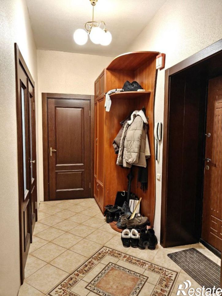 3-комн квартира Народный б-р, 107,  д. 107