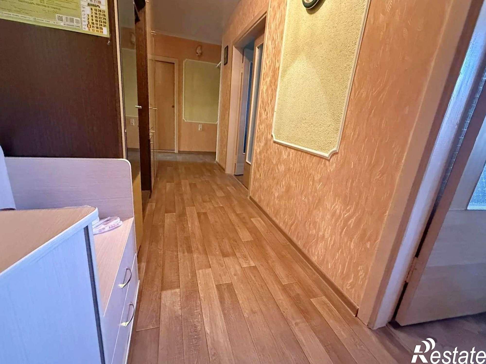 Купить квартиру за 7 100 000 рублей на Ватутина проспект, 9А