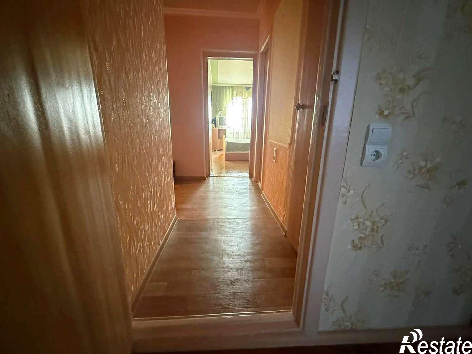 Купить квартиру за 7 100 000 рублей на Ватутина проспект, 9А