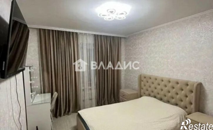 2-комн квартира Народный б-р, 89,  д. 89