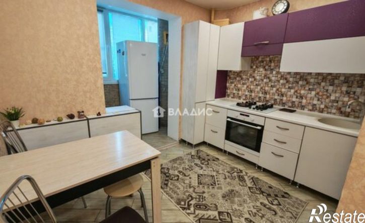 2-комн квартира улица Есенина, 50А,  д. 50А