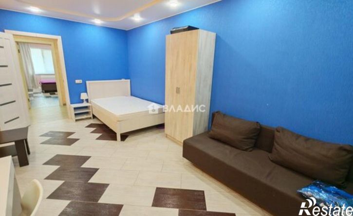 2-комн квартира улица Есенина, 50А,  д. 50А