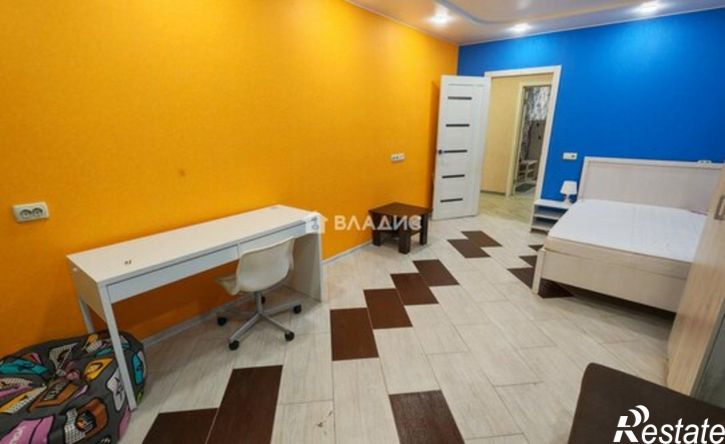 2-комн квартира улица Есенина, 50А,  д. 50А