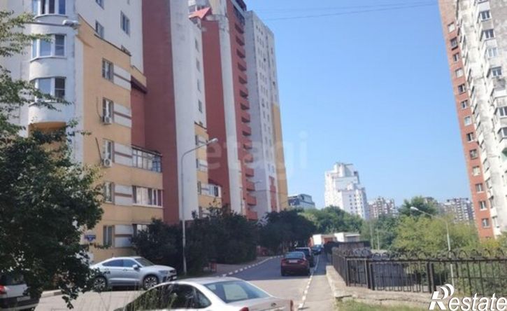 1-комн квартира ул 5 Августа, 33,  д. 33