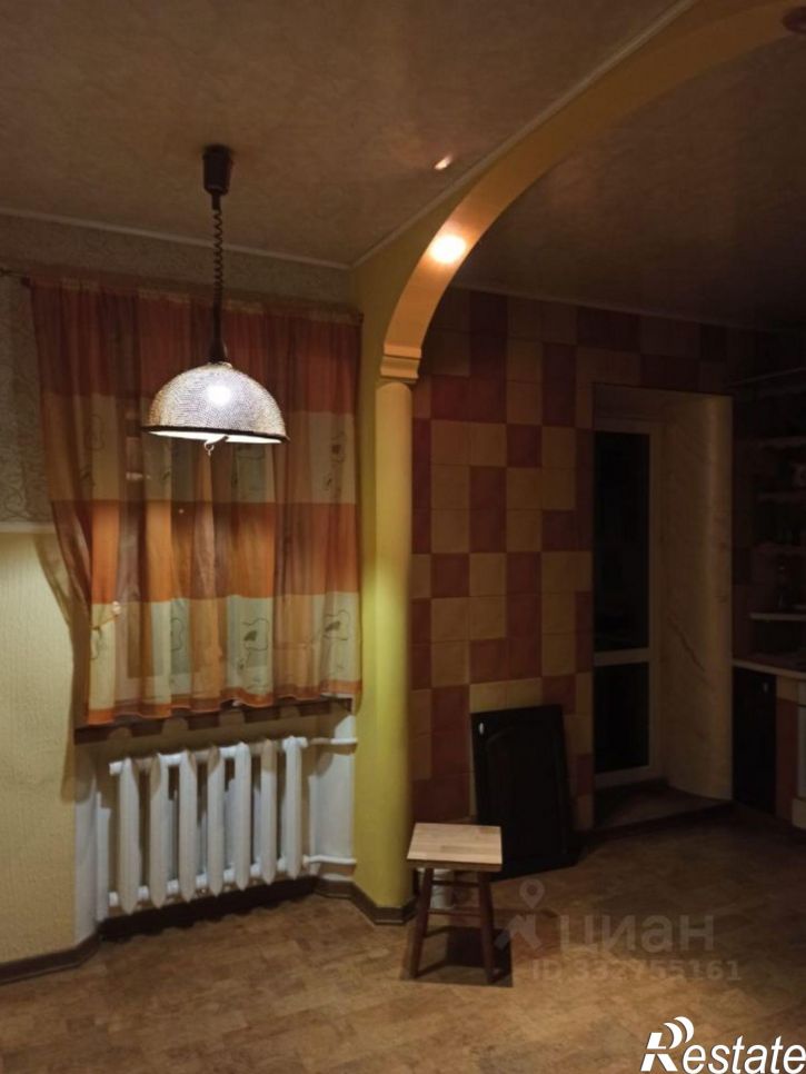 3-комн квартира ул Гостенская, 2,  д. 2