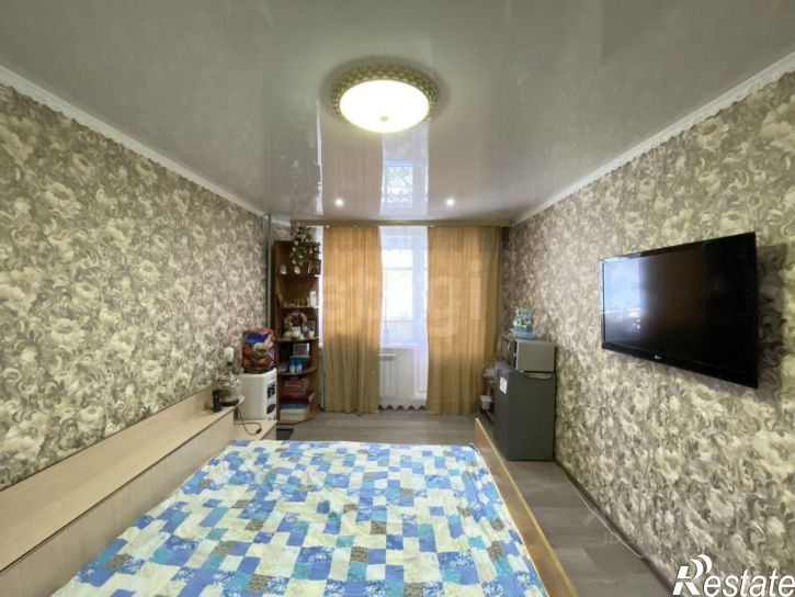 3-комн квартира ул Есенина, 28,  д. 28