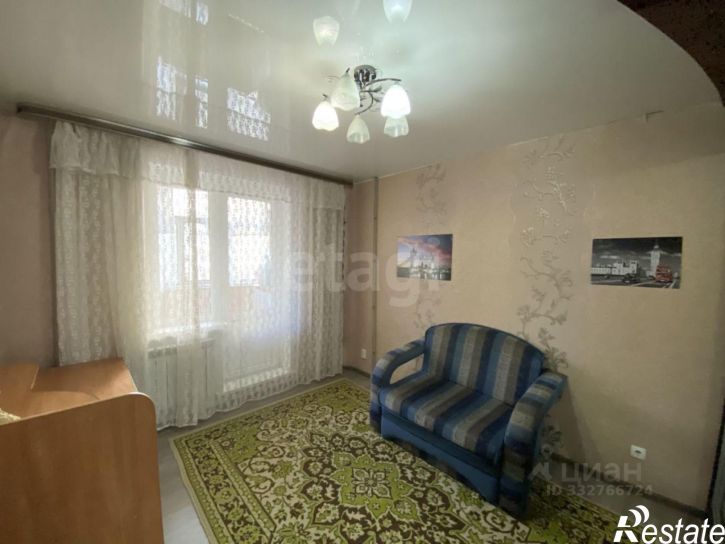 3-комн квартира ул Есенина, 28,  д. 28