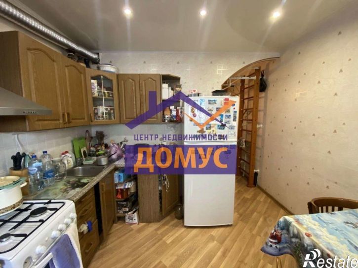 3-комн квартира ул Есенина, 14,  д. 14
