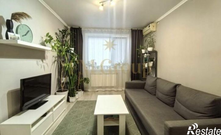 2-комн квартира ул Есенина, 48,  д. 48