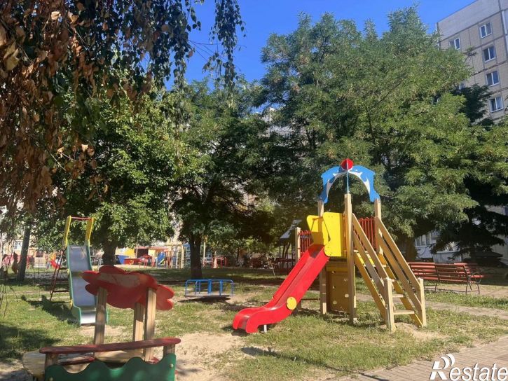 3-комн квартира ул Буденного, 8,  д. 8