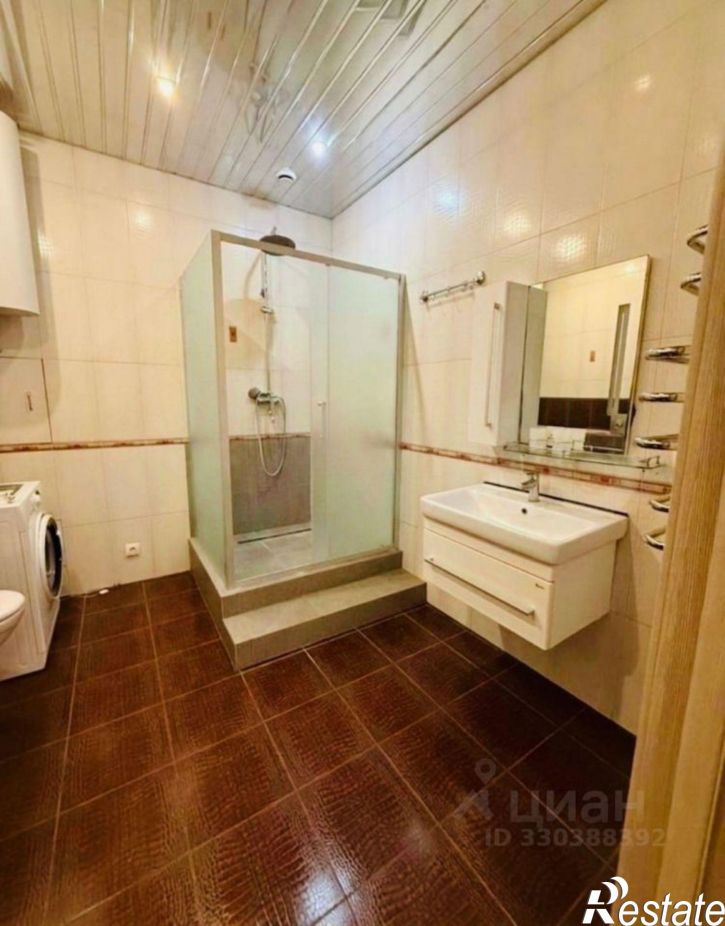 3-комн квартира Свято-Троицкий б-р, 15,  д. 15