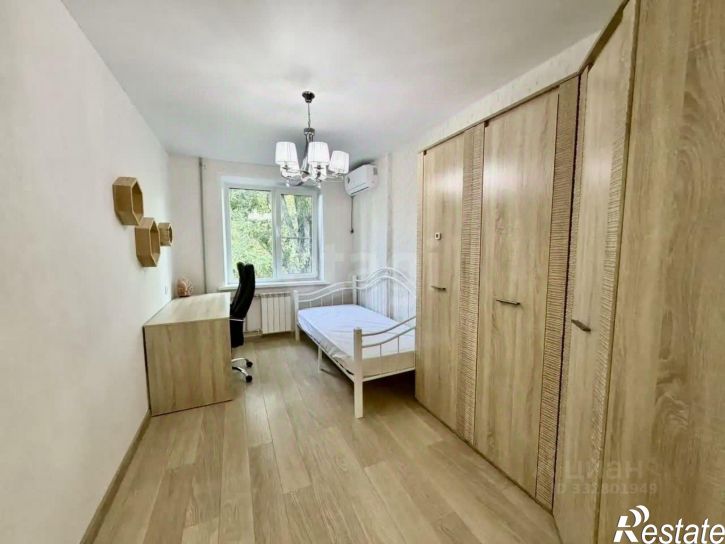 3-комн квартира ул Мокроусова, 15,  д. 15