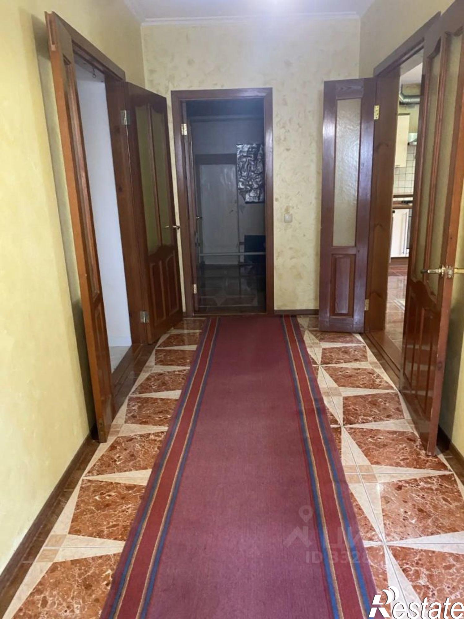 Купить дачу, дом, коттедж за 13 000 000 рублей на 1-й Слобожанский пер, 13
